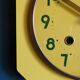 Horloge formica vintage pendule murale silencieuse "FFR Jaune d'or "