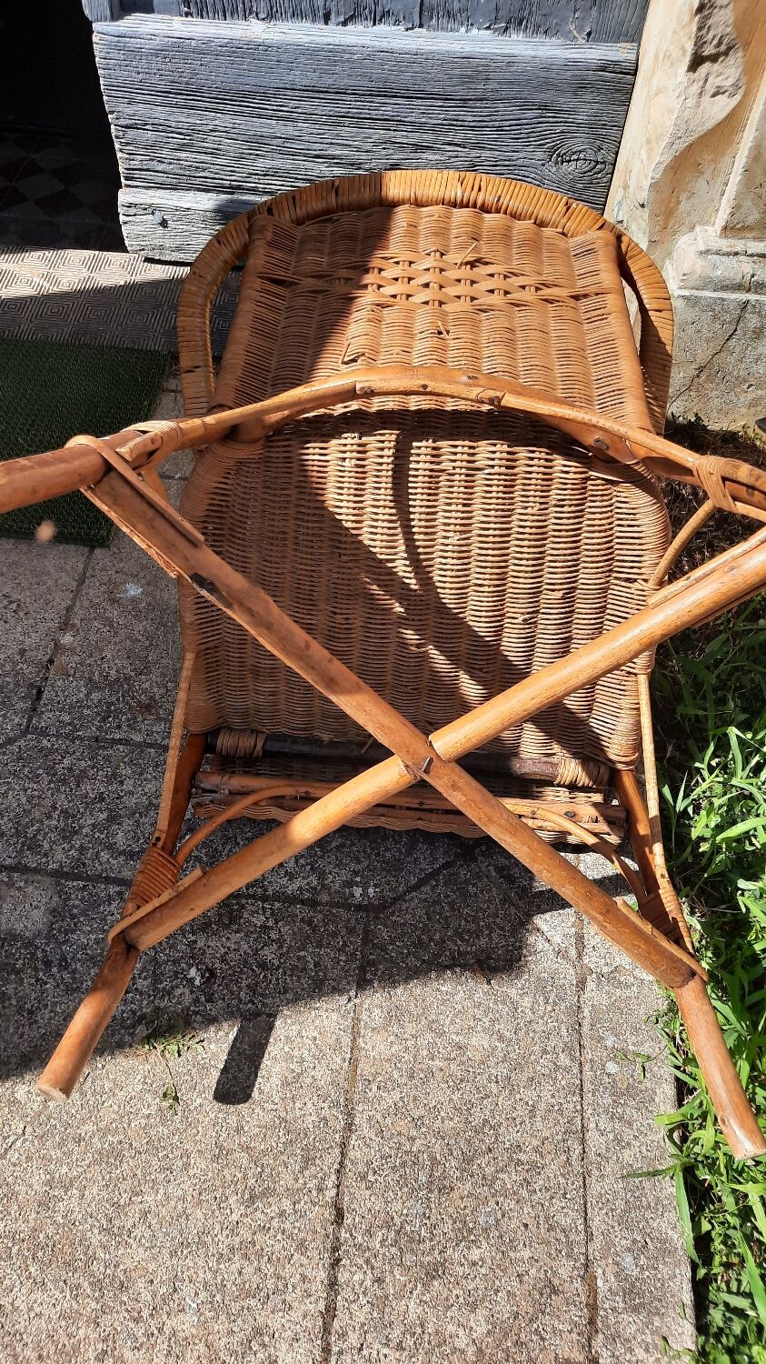 Set of 4 wicker and rattan armchairs