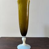 Vase en verre vert Empoli pied bianco latte vintage