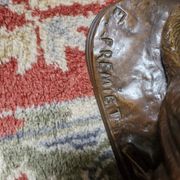 Chien en bronze E. Fremiet