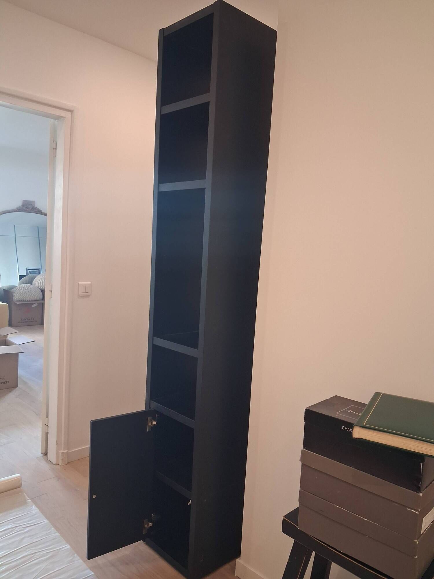 Bo Concept column