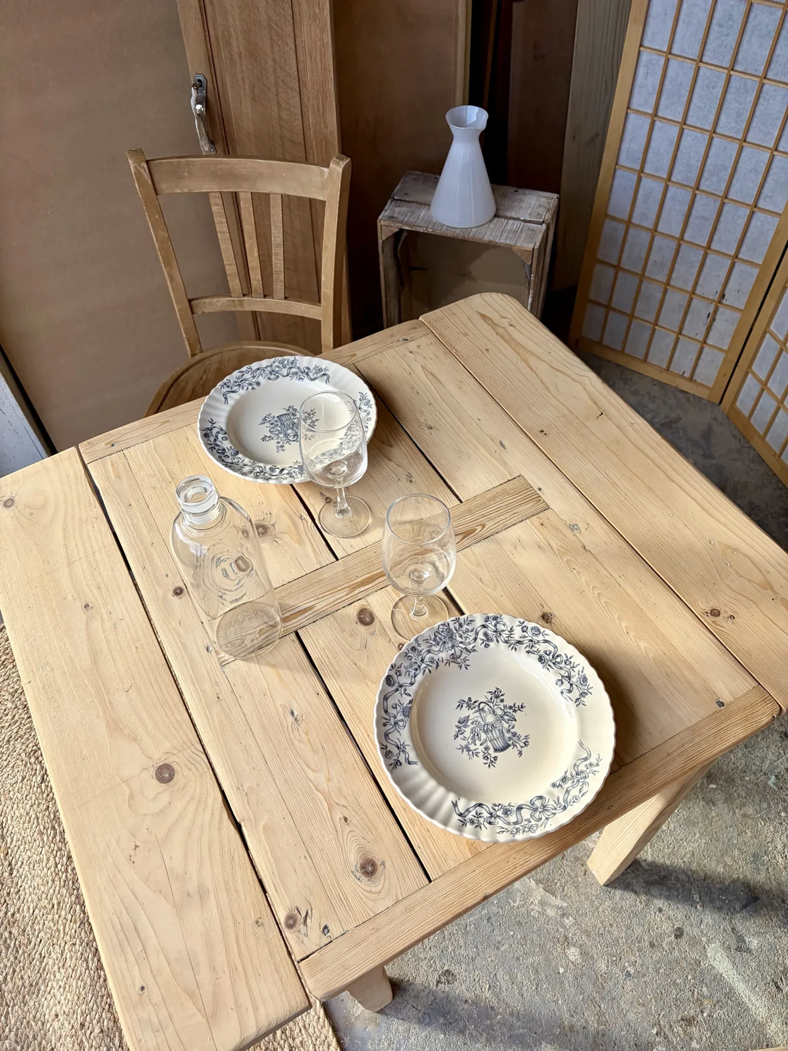 Folding wooden table