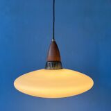 Suspension en verre de lait