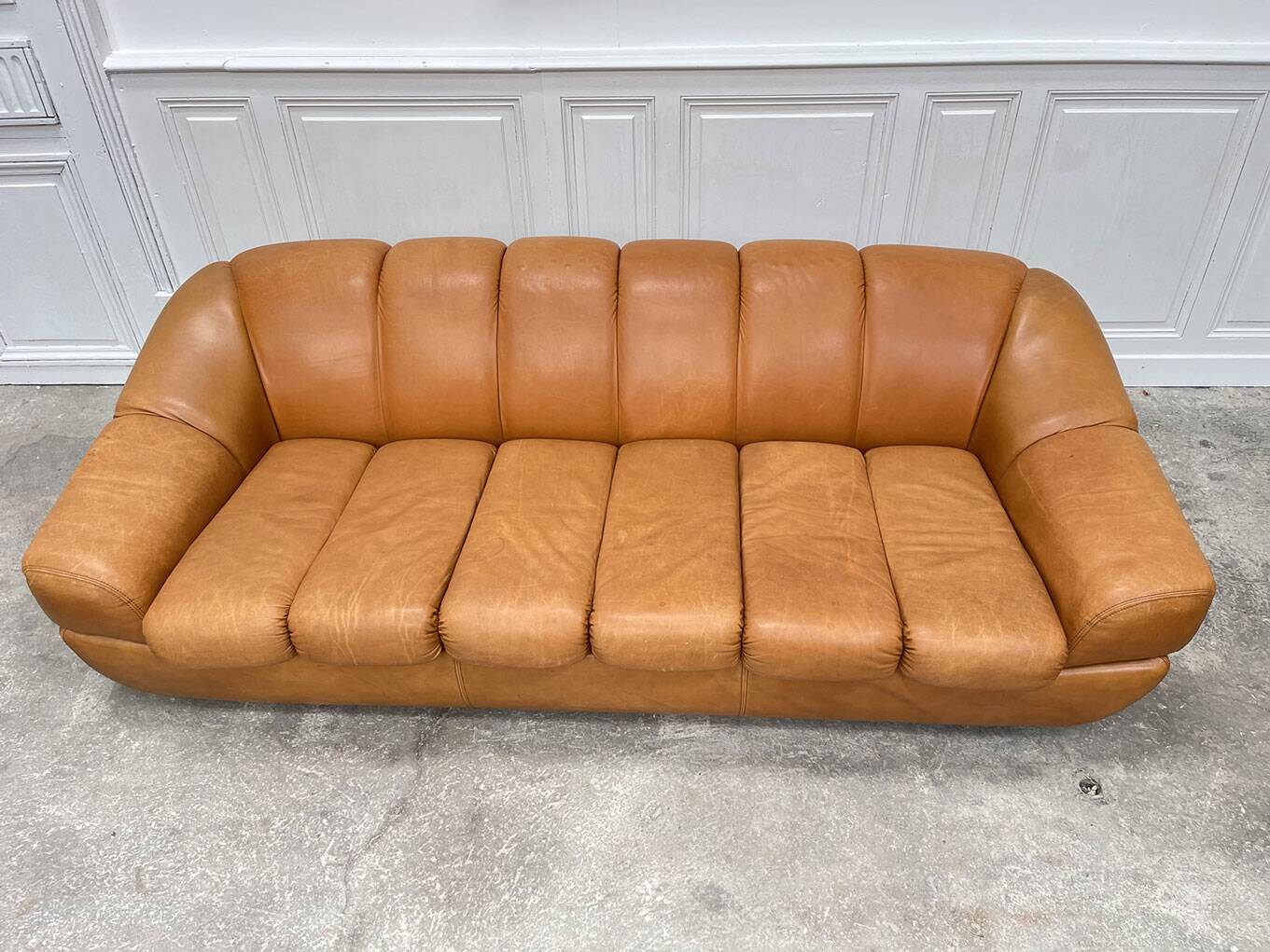 Burov leather living room set