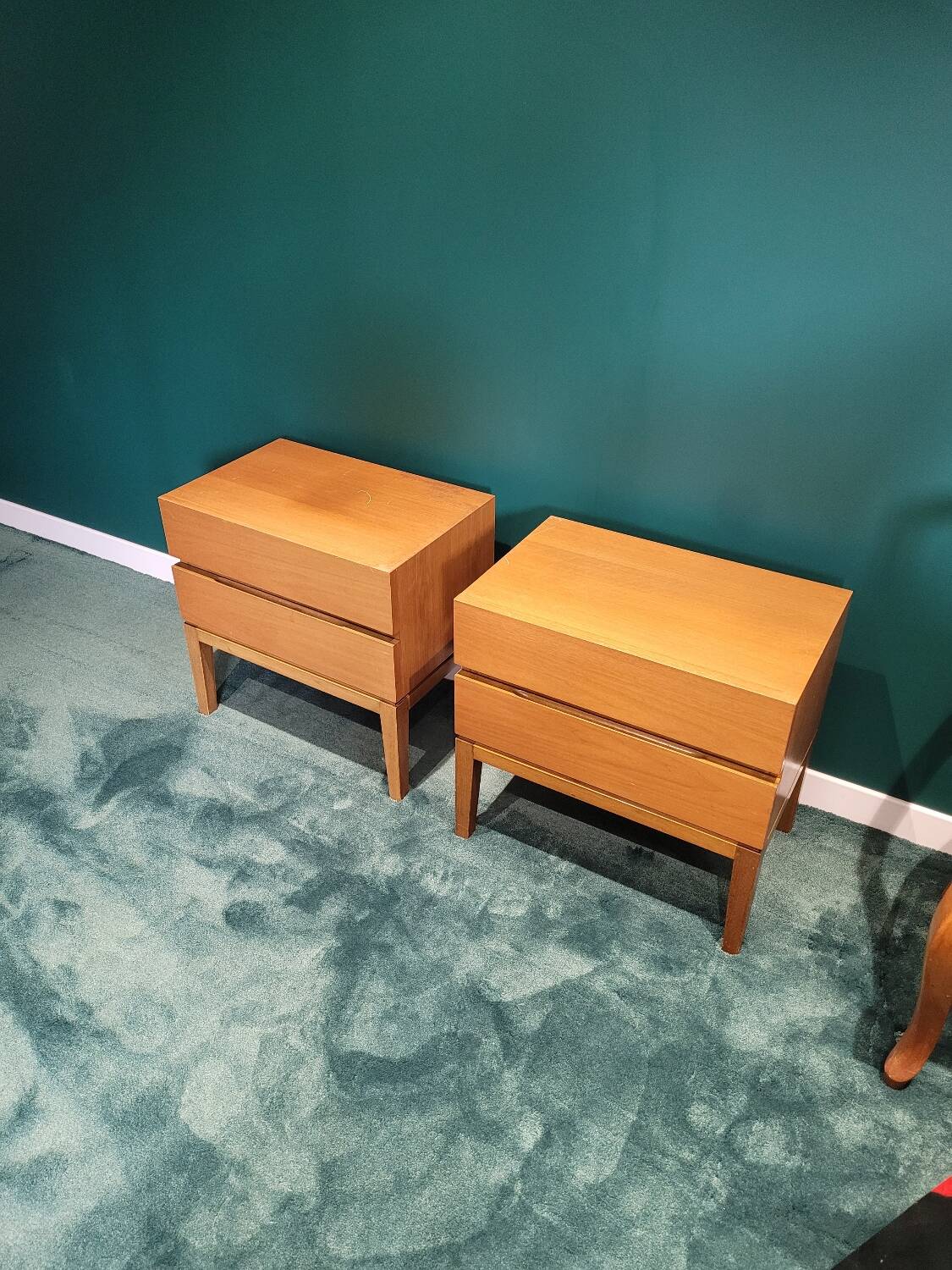 Pair of vintage bedside tables with 2 drawers