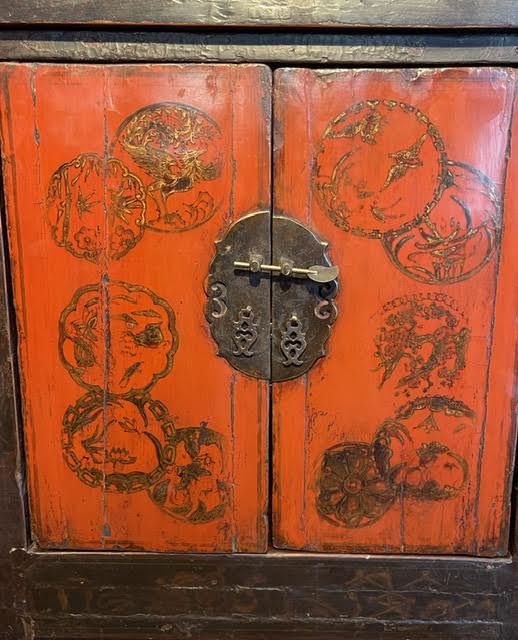 Antique Chinese buffet with 4 doors