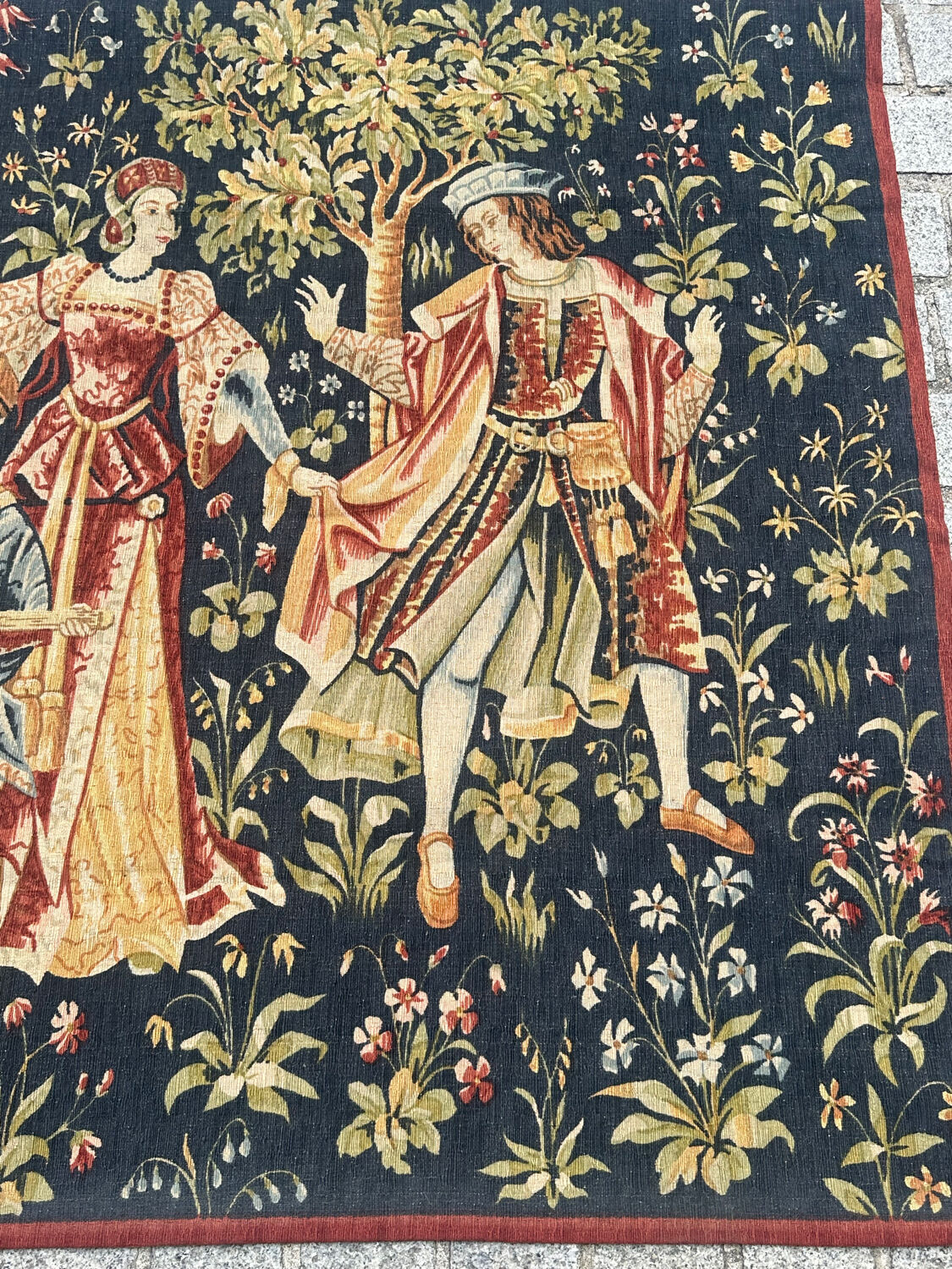 Hand-screen printed tapestry "concert of fountains"