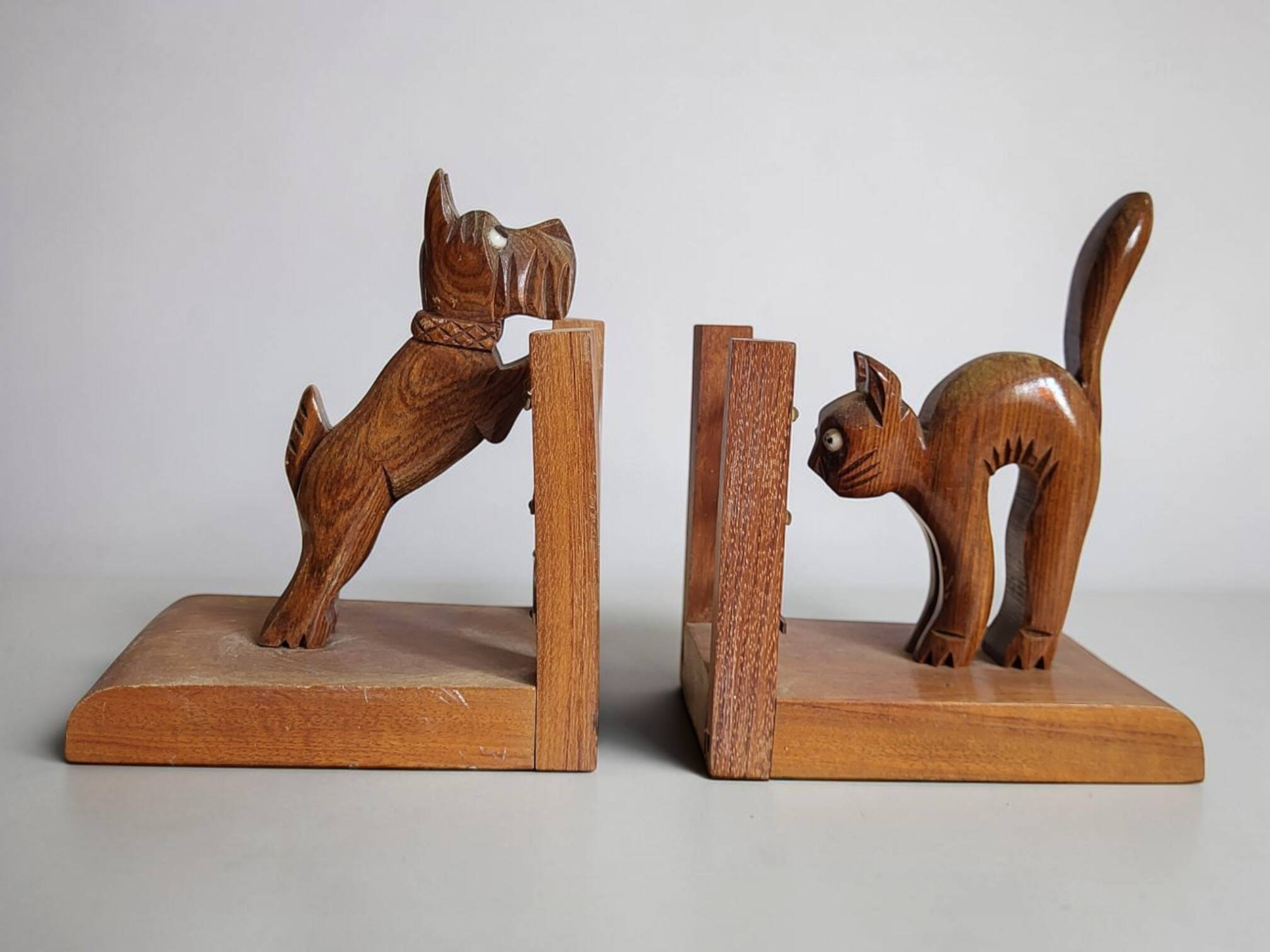 Wooden Bookends "Dog & Cat"