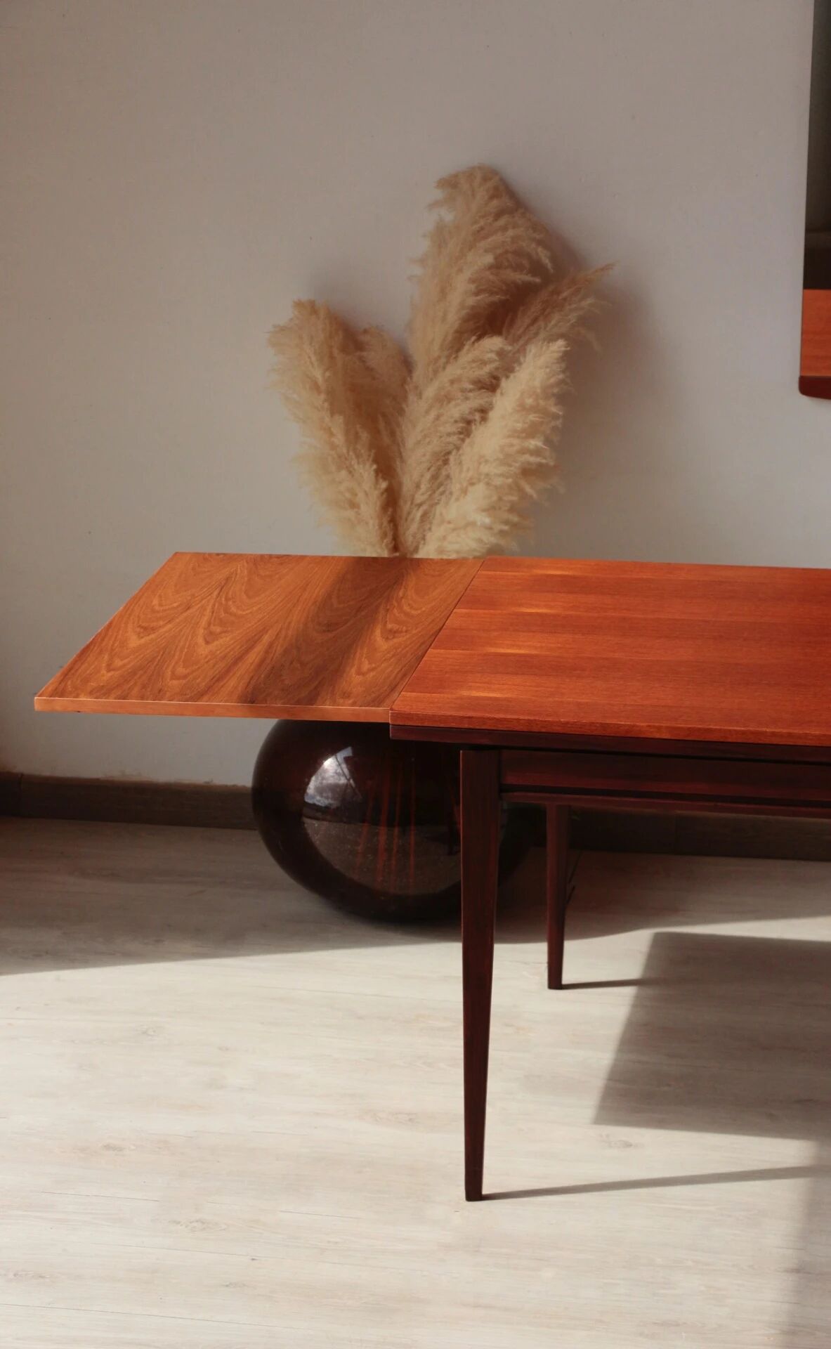 Vintage teak and afromosia dining table – extendable Scandinavian design
