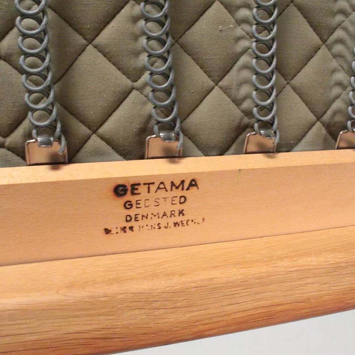 GE40 canapé by Hans J. Wegner for Getama 1960 Denmark