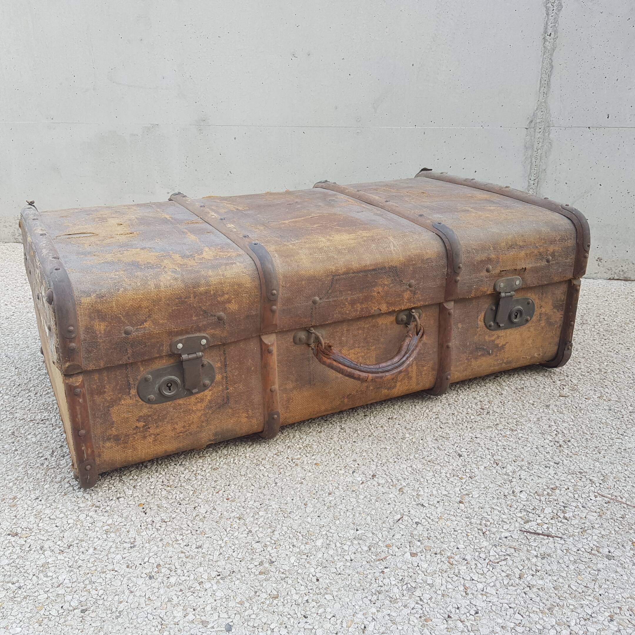 Old wooden travel trunk case