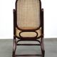Superbe fauteuil à bascule vintage en bois courbé