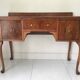 Bureau 1950 pieds galbés