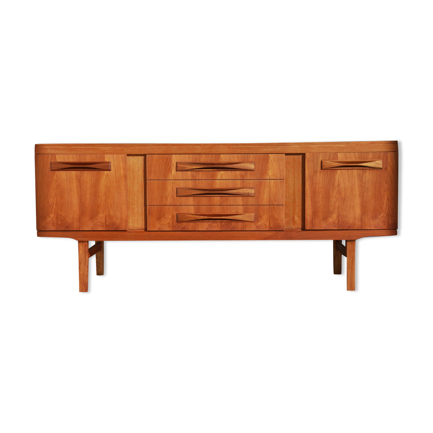 Scandinavian sideboard - long handles - 60s