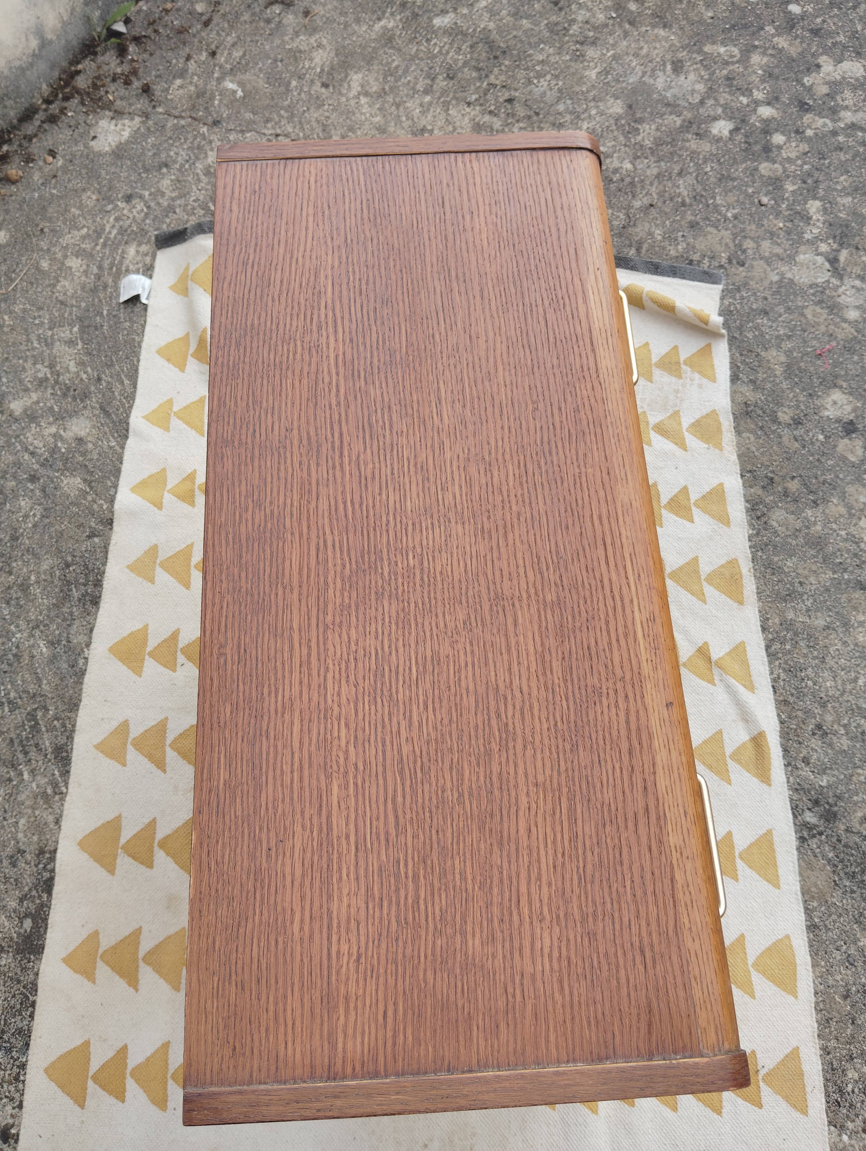 Small vintage chest of drawers