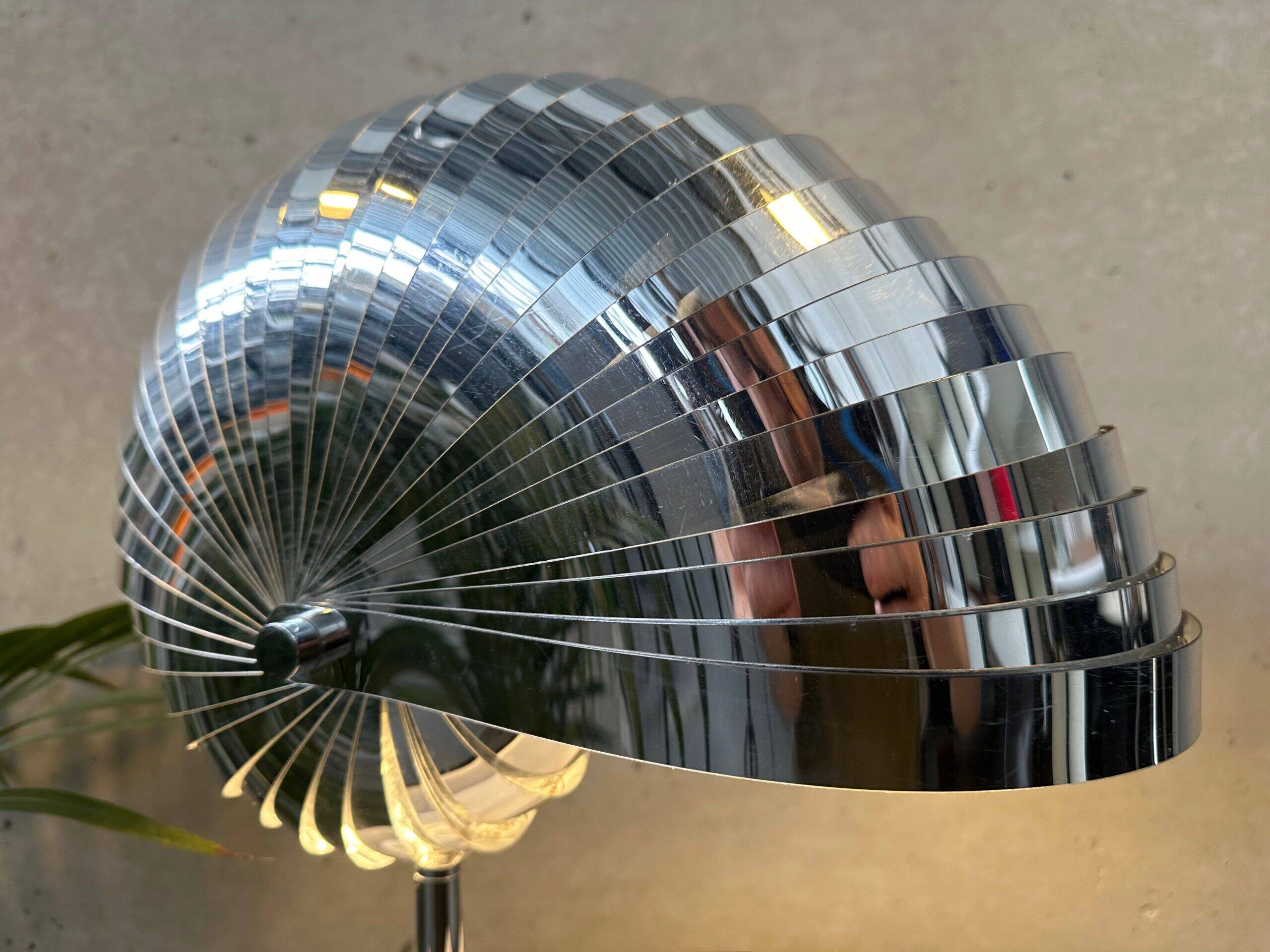 Nautilus table lamp – KARE design
