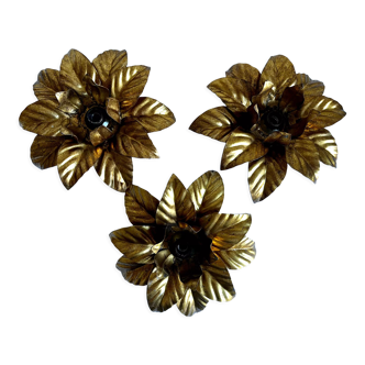 Trio appliques golden flowers