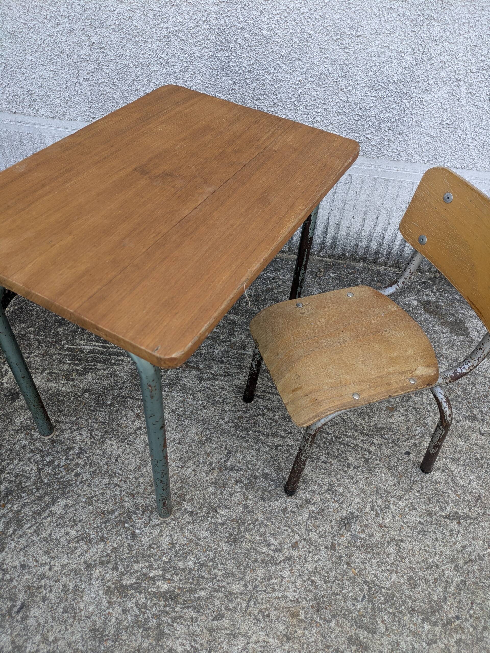 Children's desk and chair