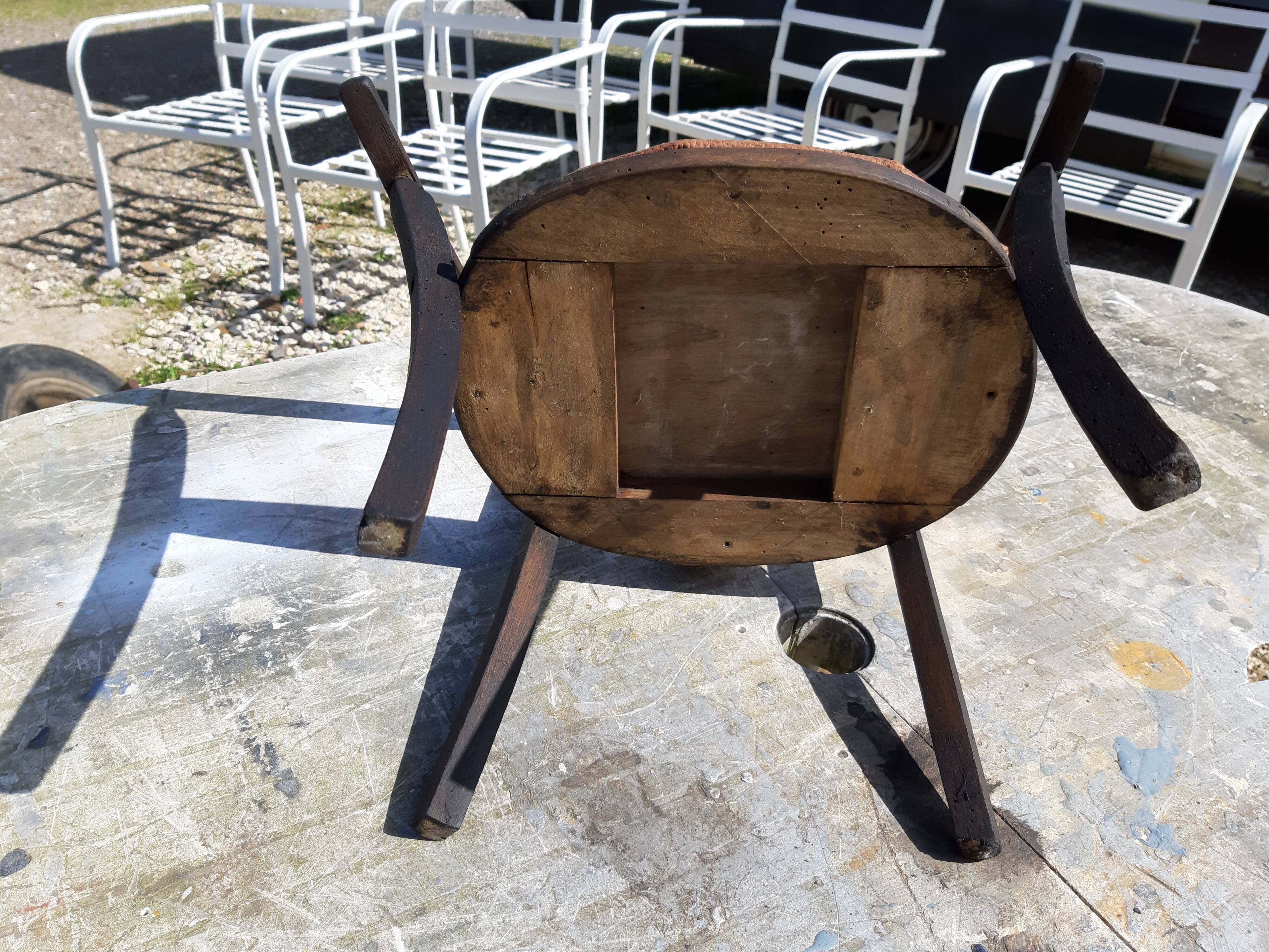 Doll's chair of the 30s wood