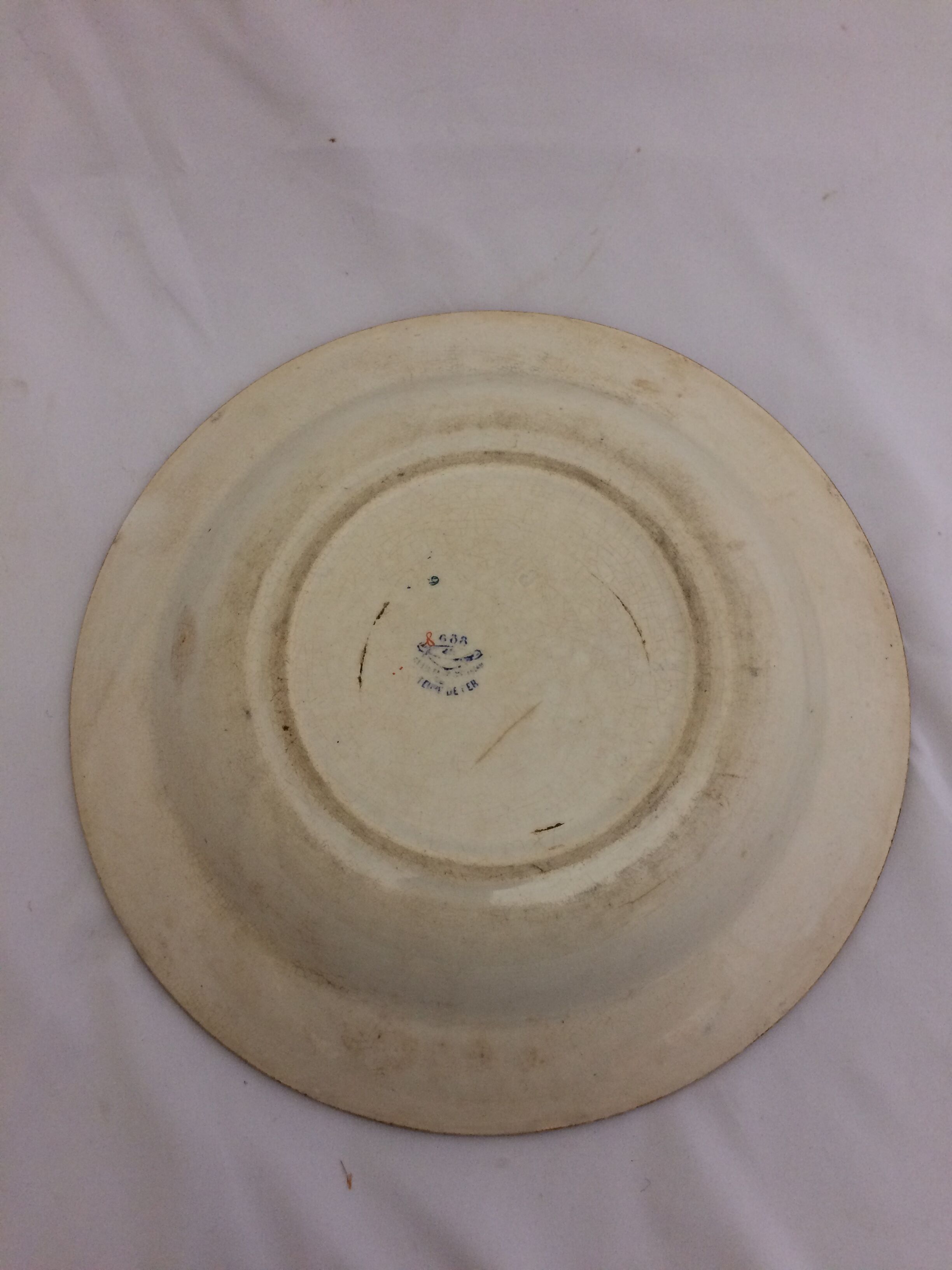 Ancient dish Terre de Fer Creil - Montereau