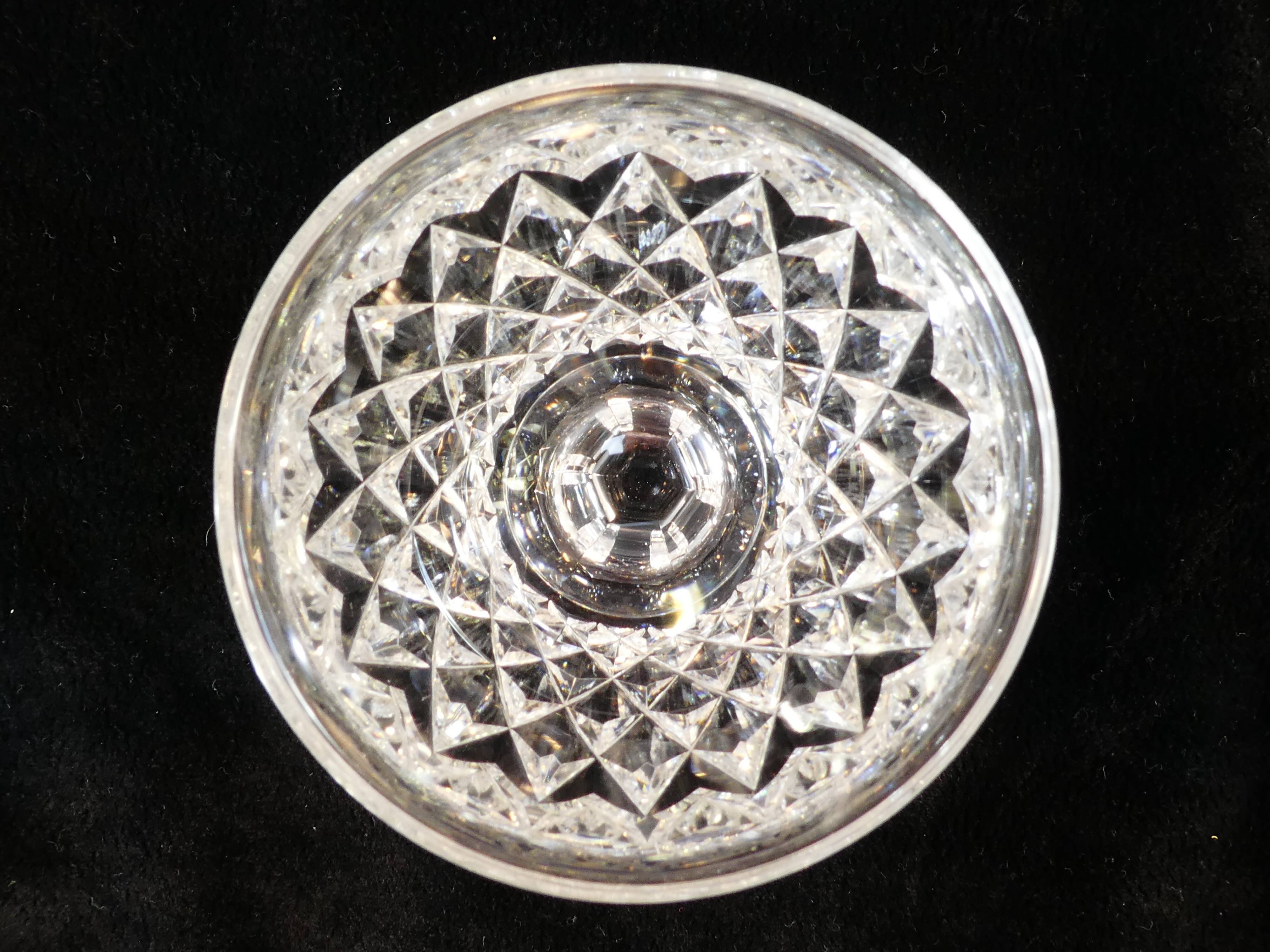 11 wine glasses in Crystal cut with diamond tip CRISTALLERIE DE LORRAINE