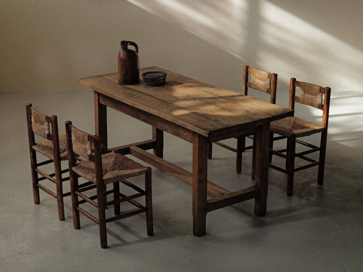 Handcrafted chairs in solid pine and woven straw – France, circa 1950