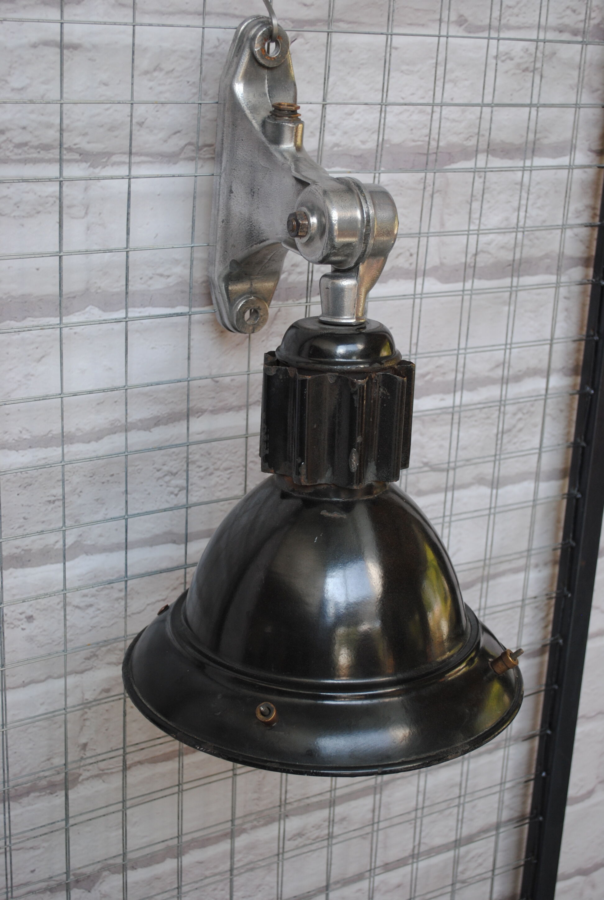 Industrial wall light