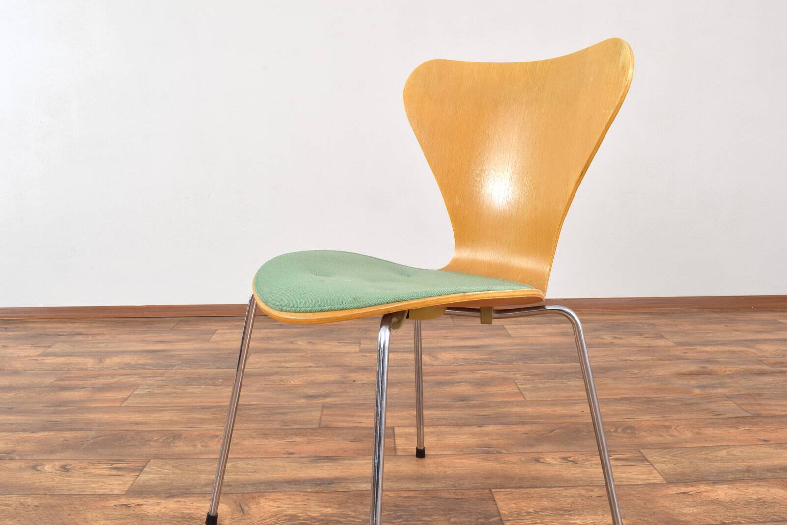 Mid-Century Model 3107 Chairs by Arne Jacobsen for Fritz Hansen, 1987, Set