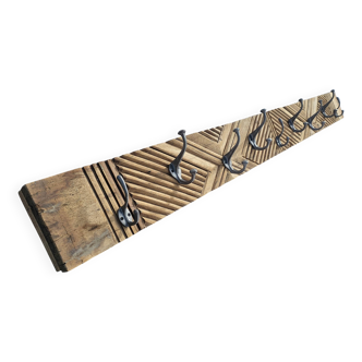 Wooden wall coat rack with 9 double cast iron hooks