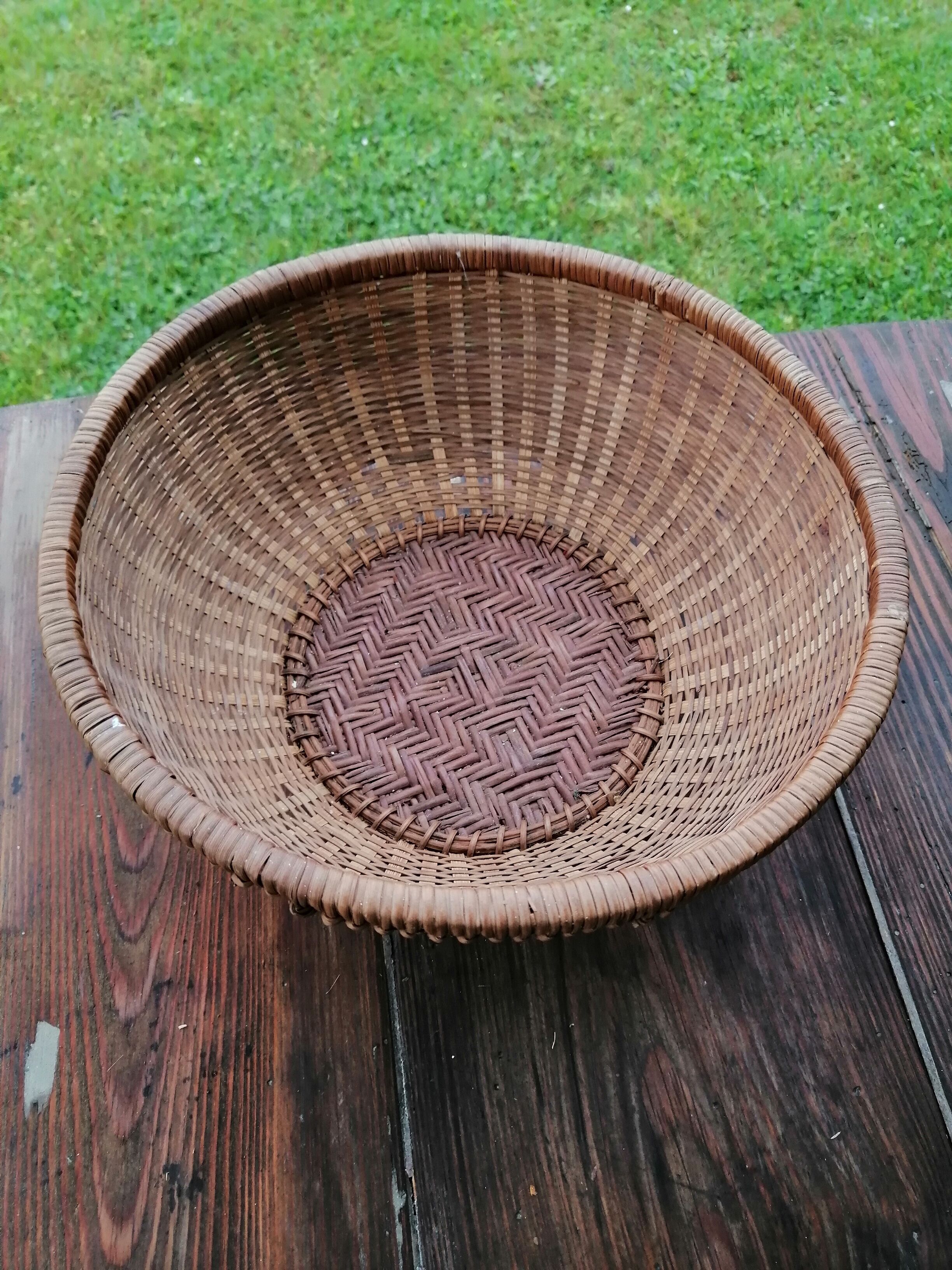Wicker fruit basket