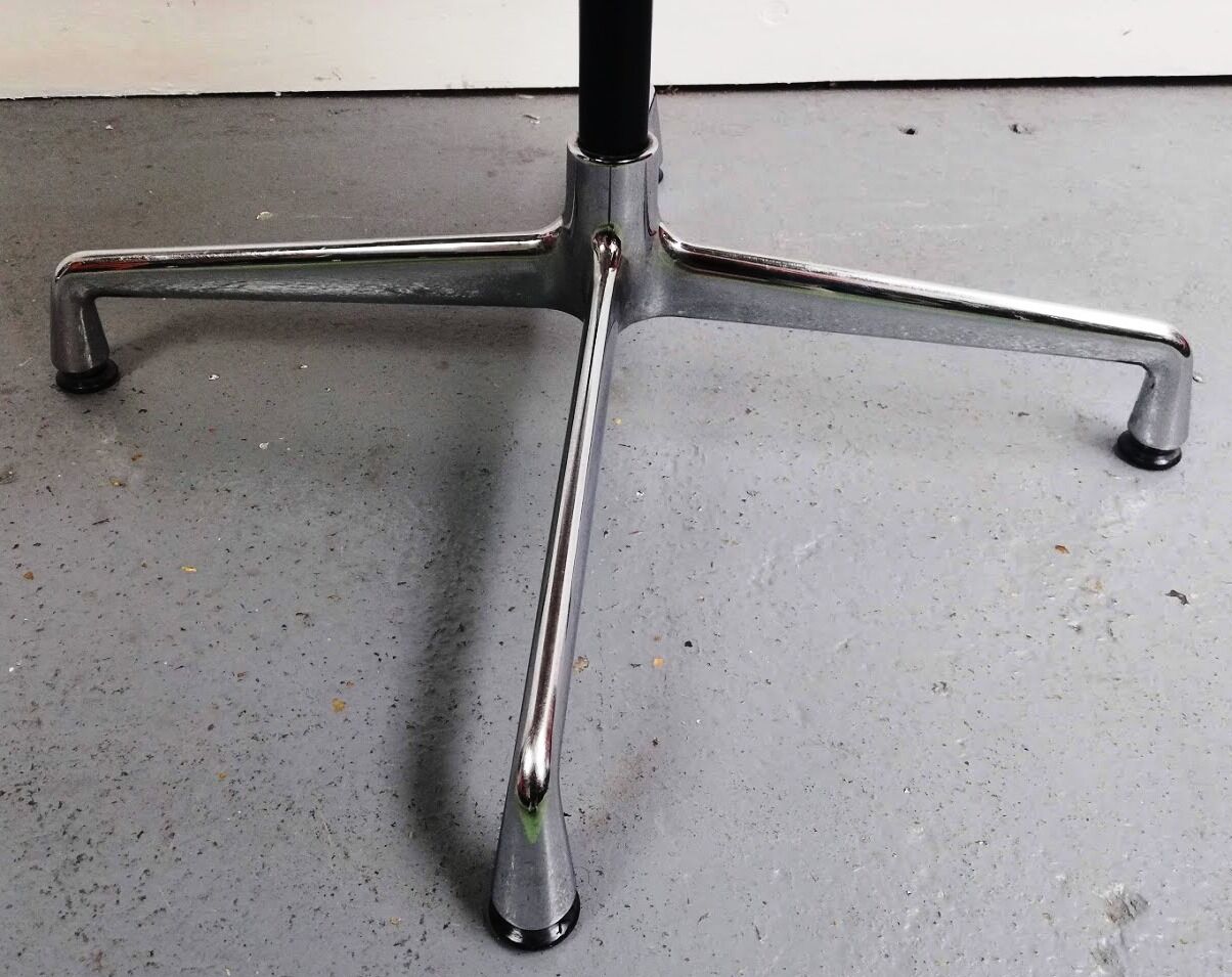 Chair EA105 by Charles & Ray Eames for Vitra