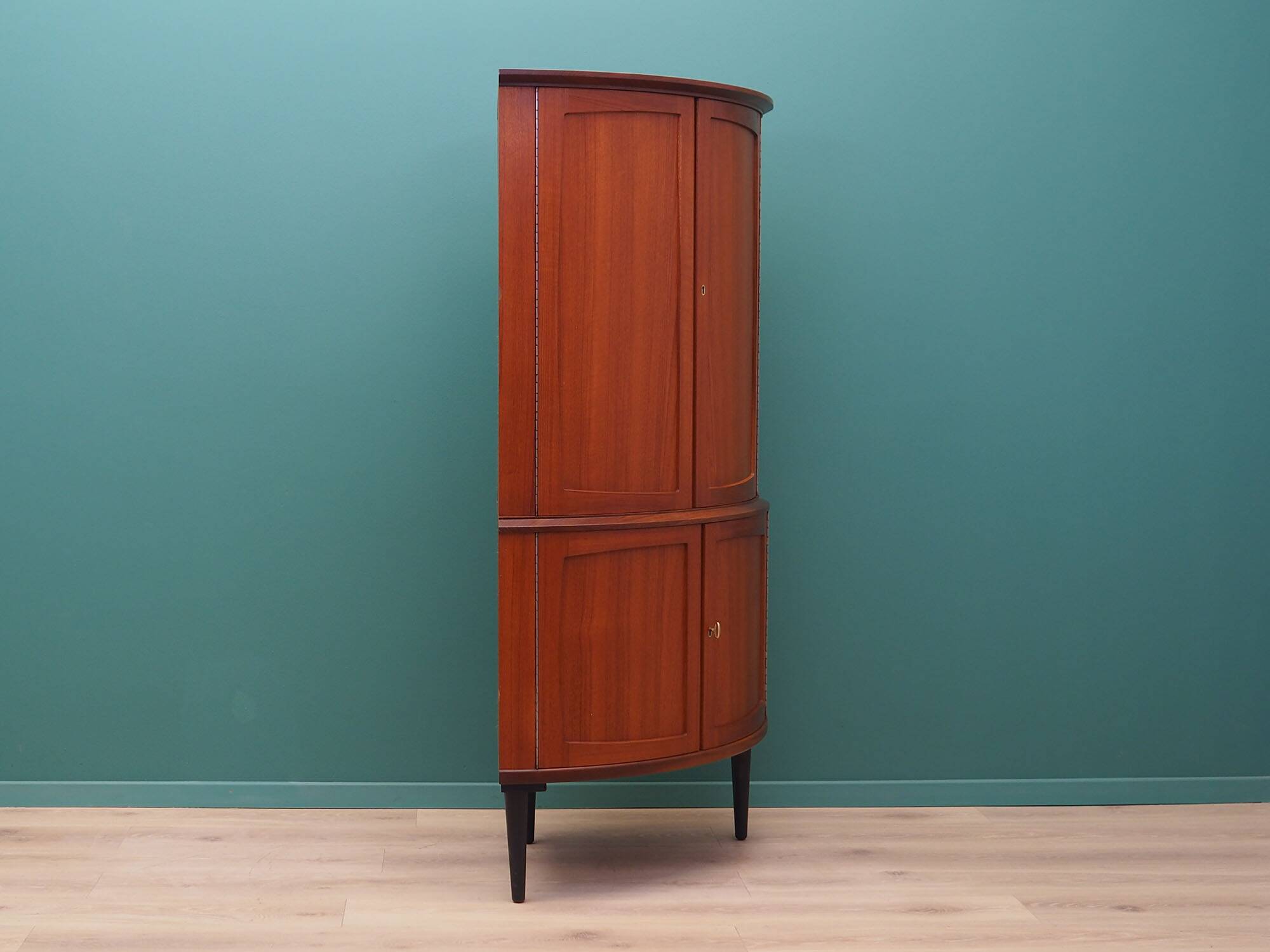 Corner cabinet in mahogany, Danish design, 1970s, production: Denmark