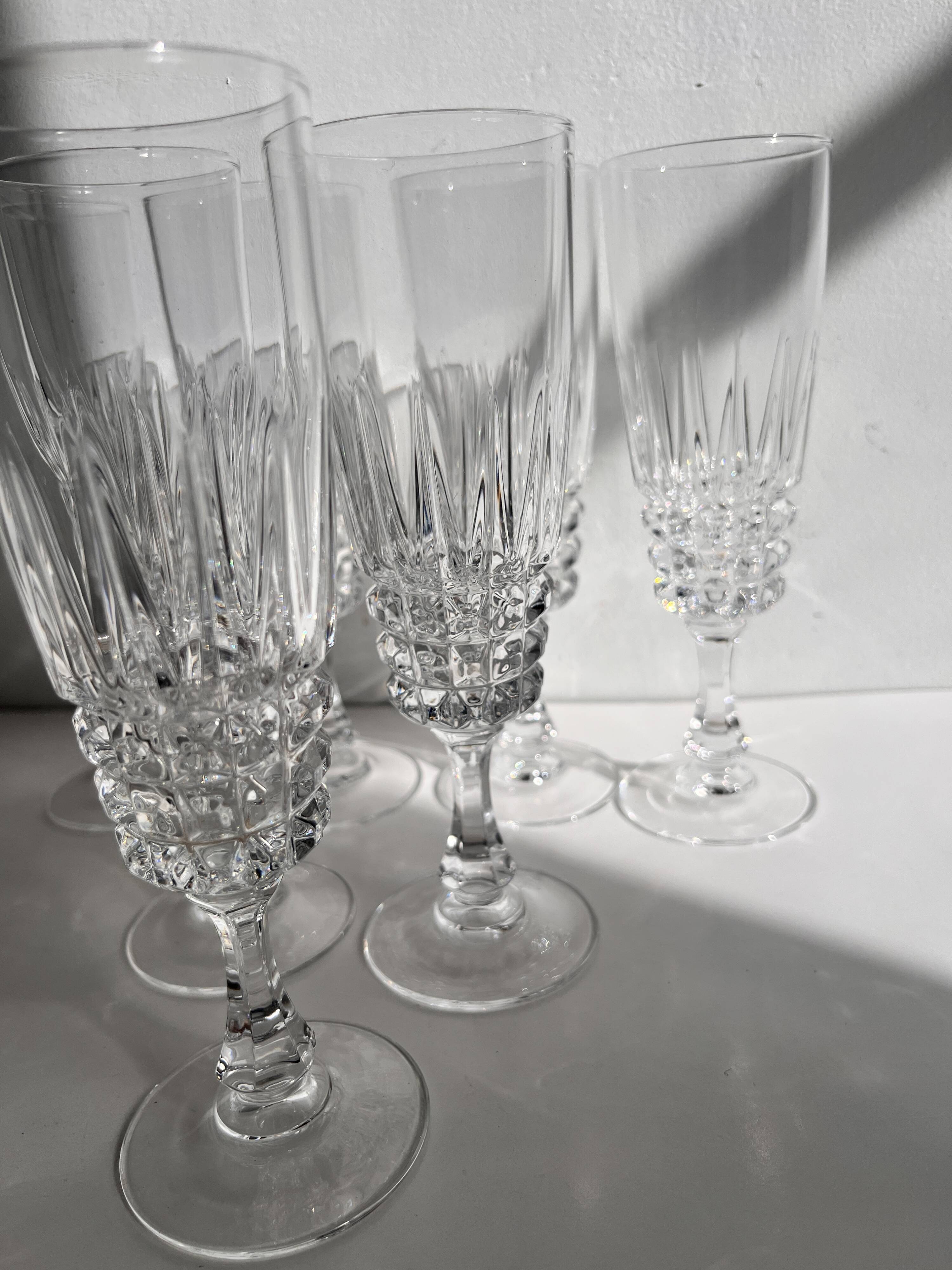7 crystal champagne flutes