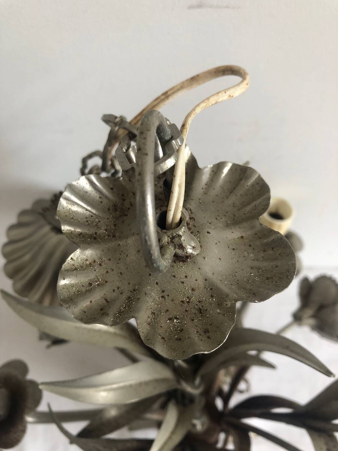 Mid-20th century 3-light floral chandelier in sheet steel