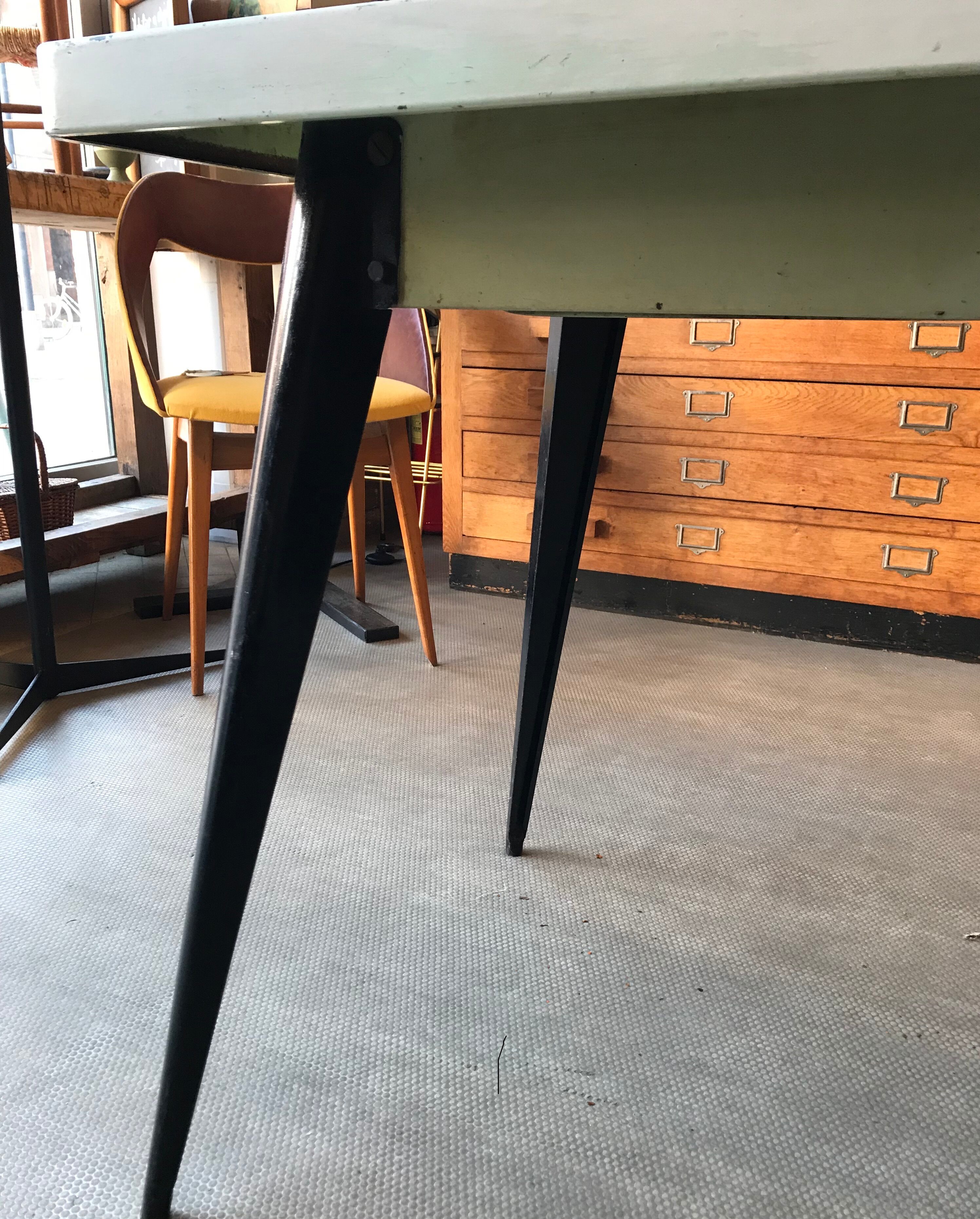 Table tolix T55 Xavier Pauchard