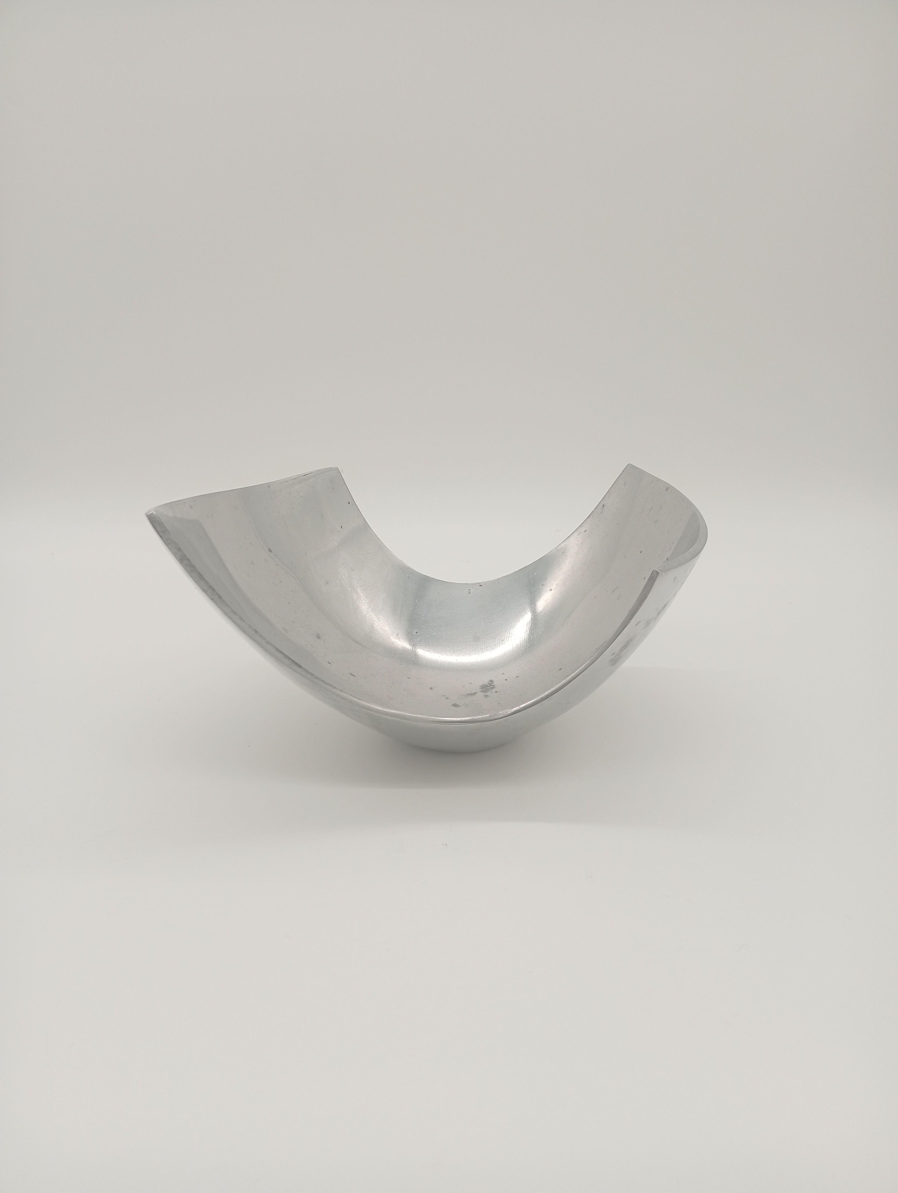 Vintage Coupe Post-Modernist Aluminium 1980s minimalist design