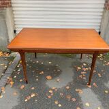 Extendable vintage scandinavian dining table