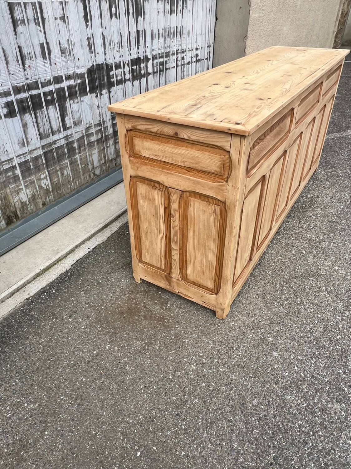Antique counter