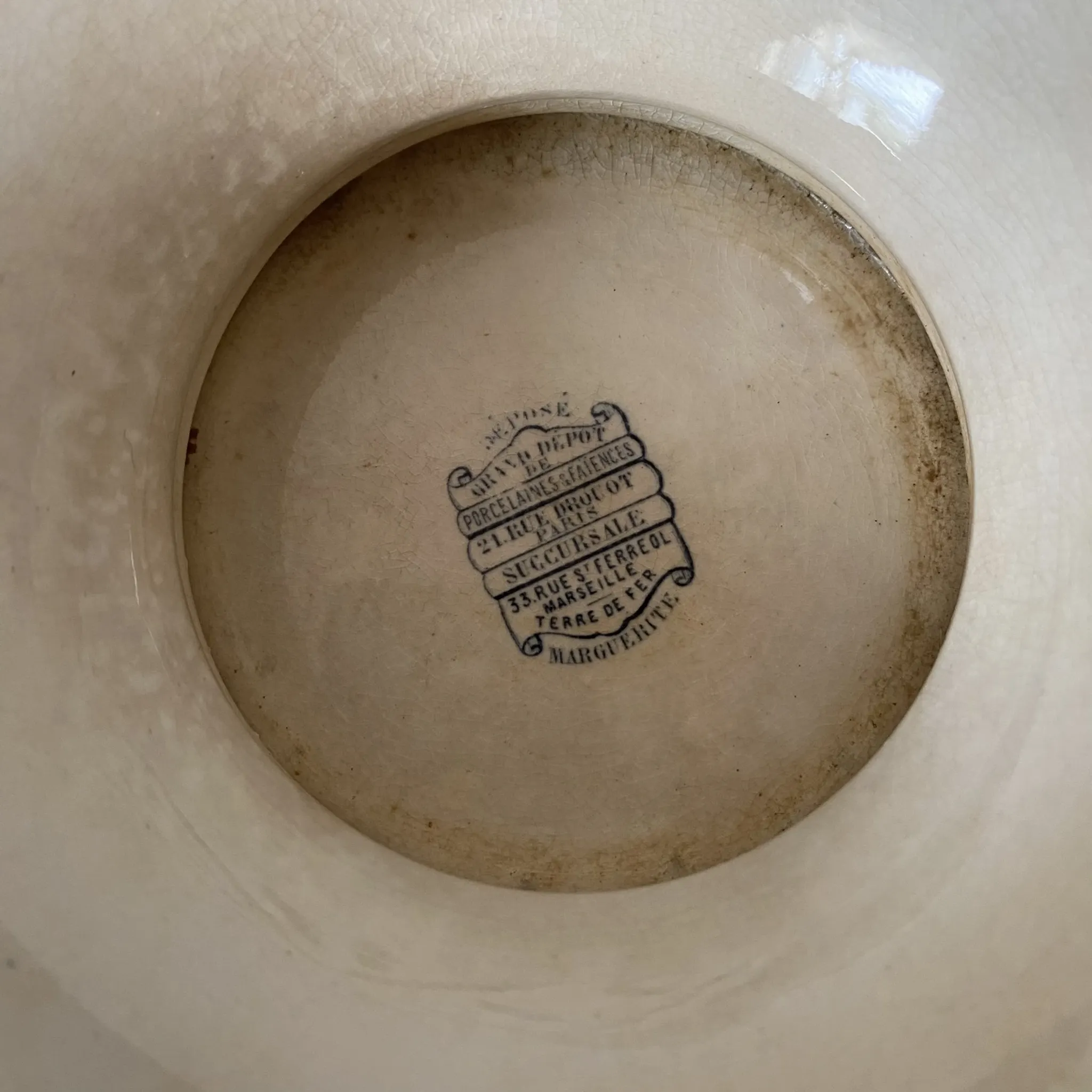 Ironstone cake dish "Marguerite" Large deposit