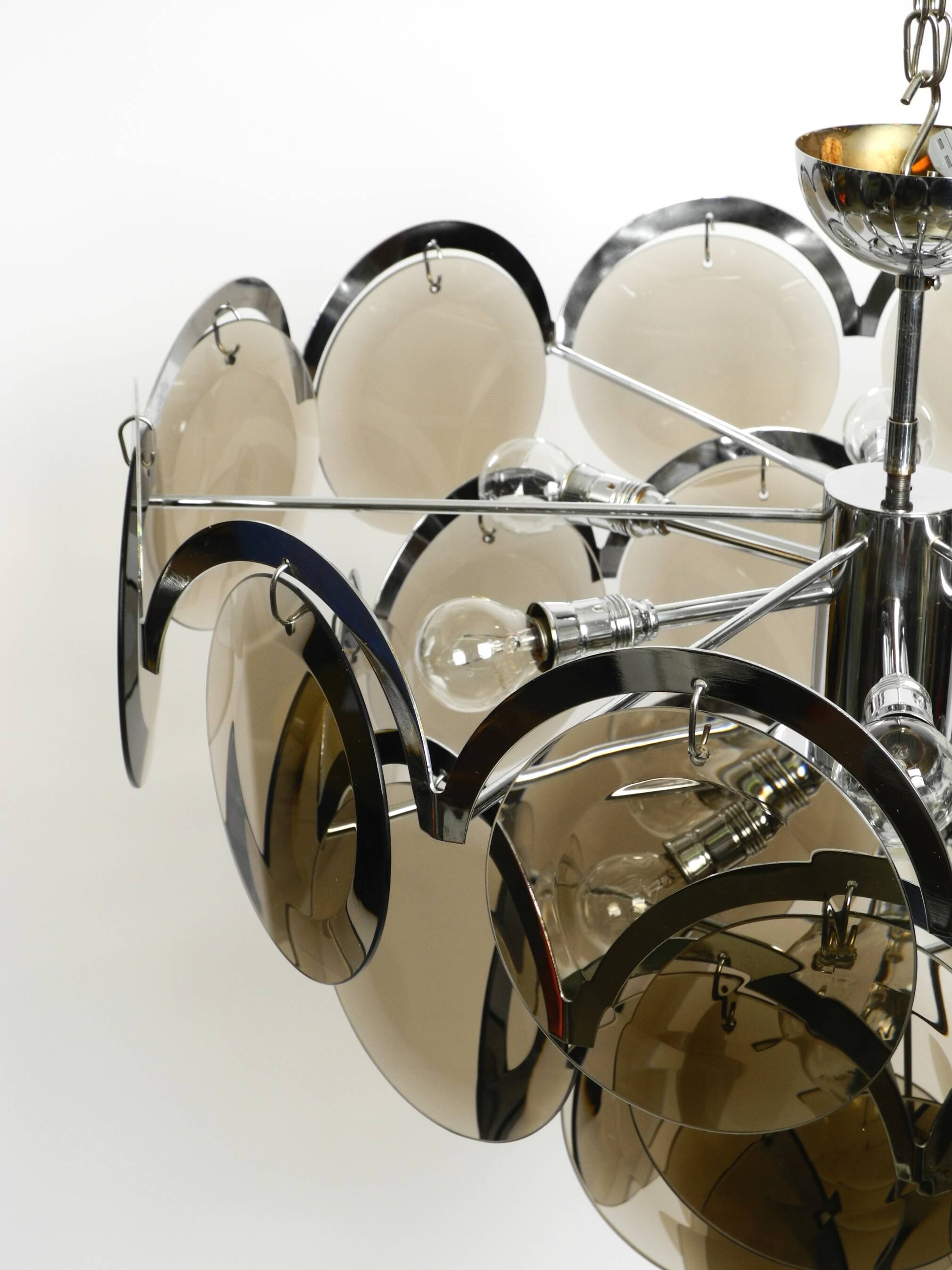 Large original 1960s large chrome metal and glass disc ceiling chandelier