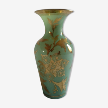 Old green opaline vase thatdon