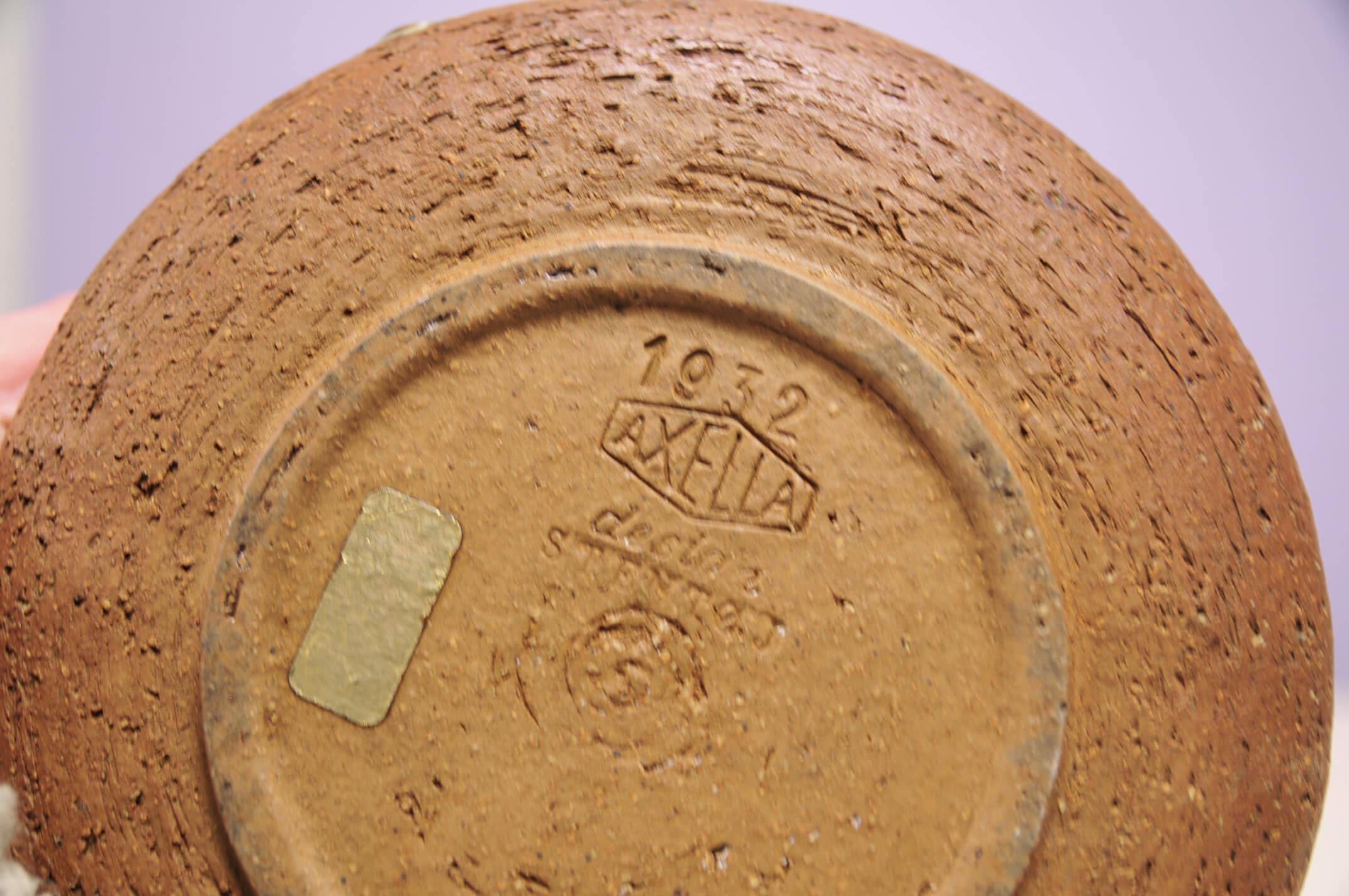 Brown ceramic ashtray bowl Axella