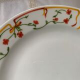 Dessert plate orange-red floral pattern