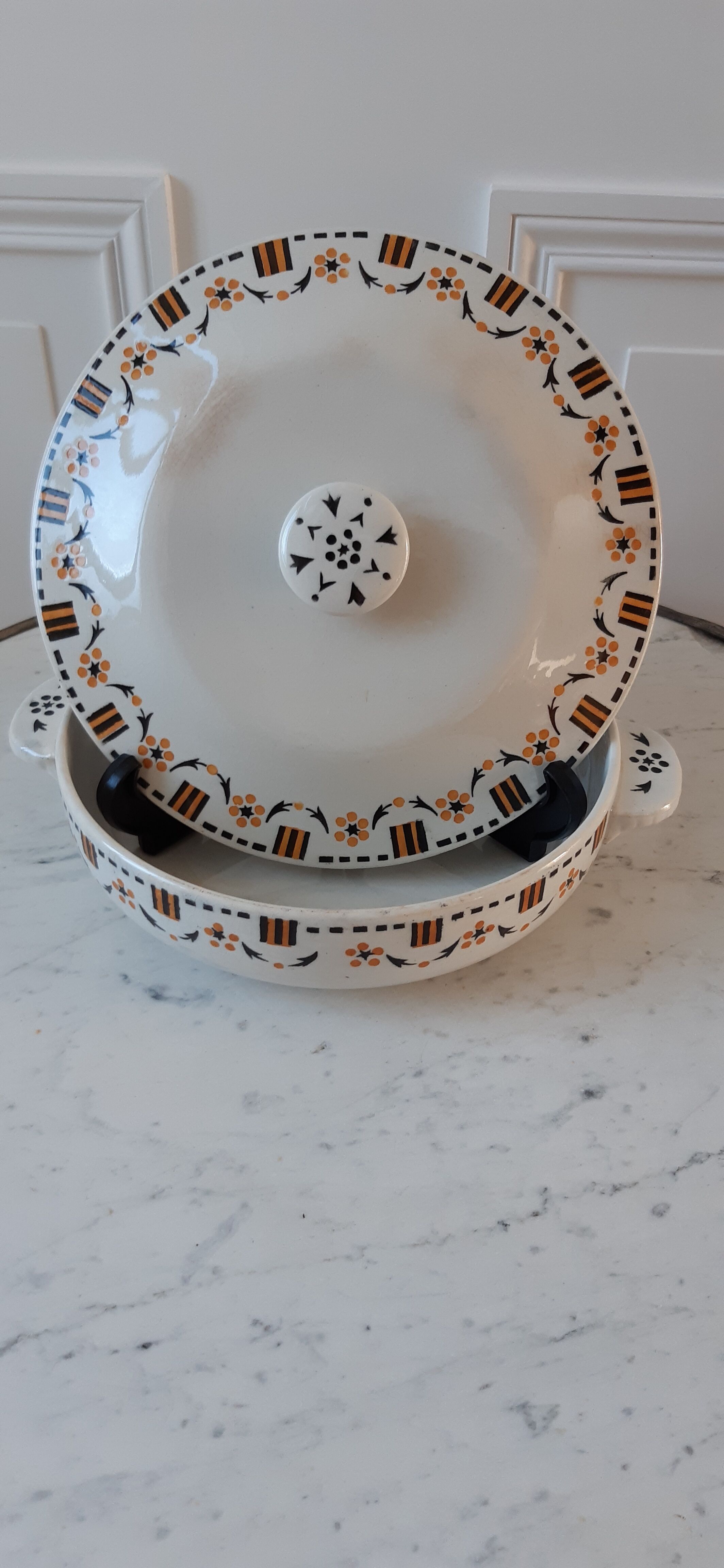 Small tureen Gien twentieth century