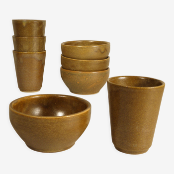 Tea bowls and stoneware cups