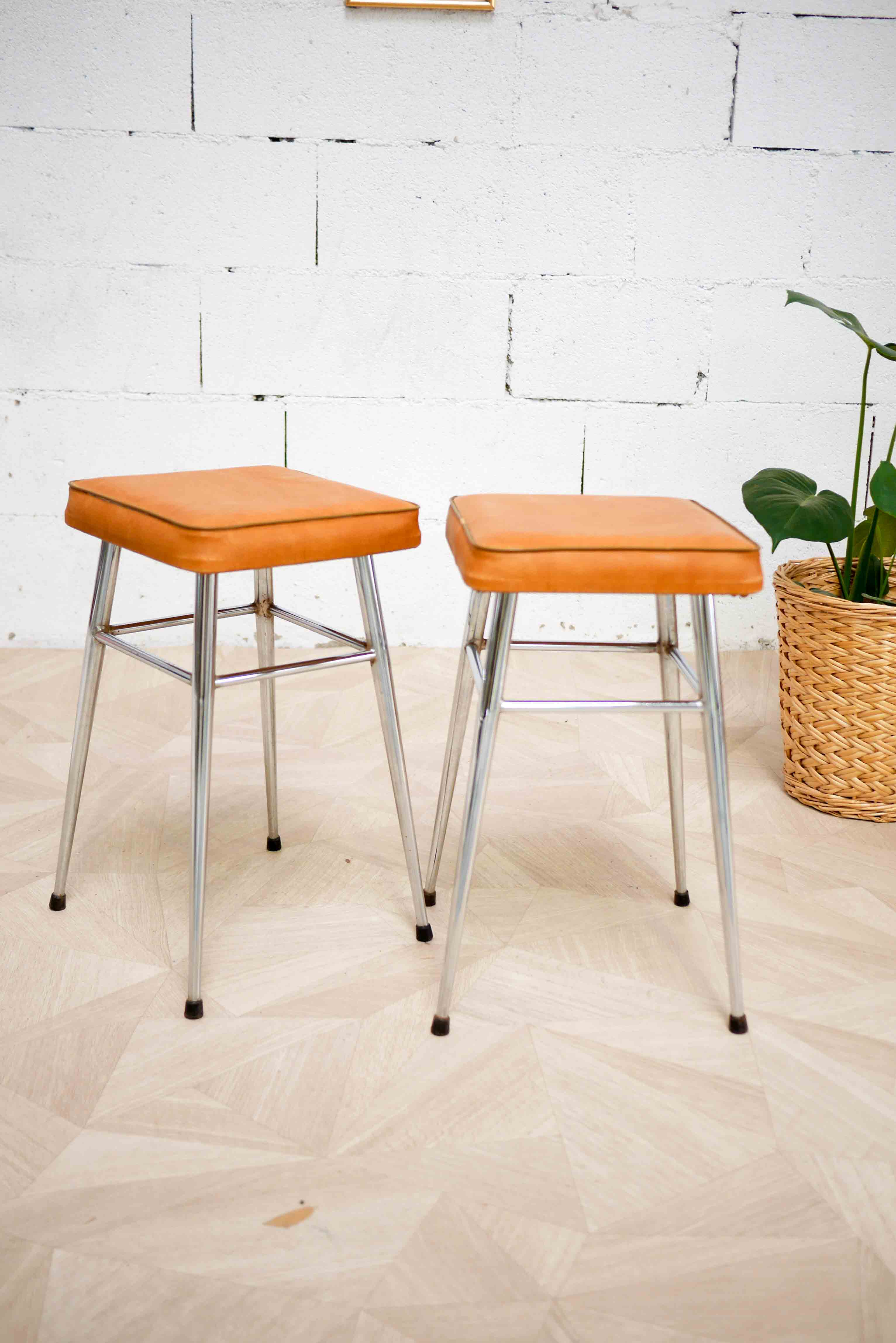 Camel duo of stools