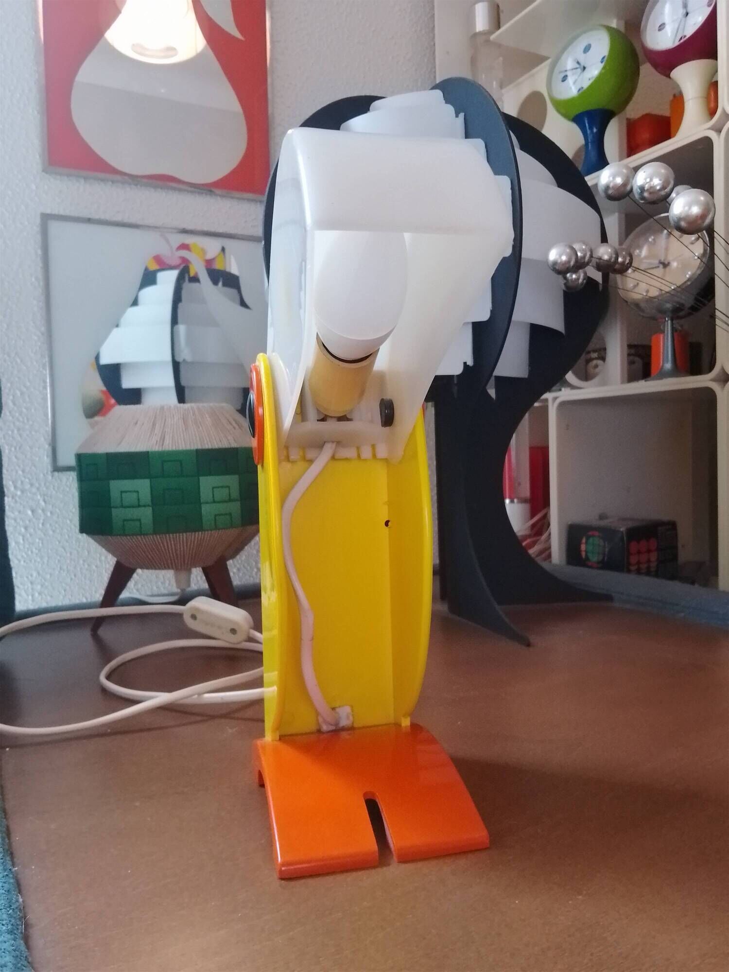 Toucan Lamp