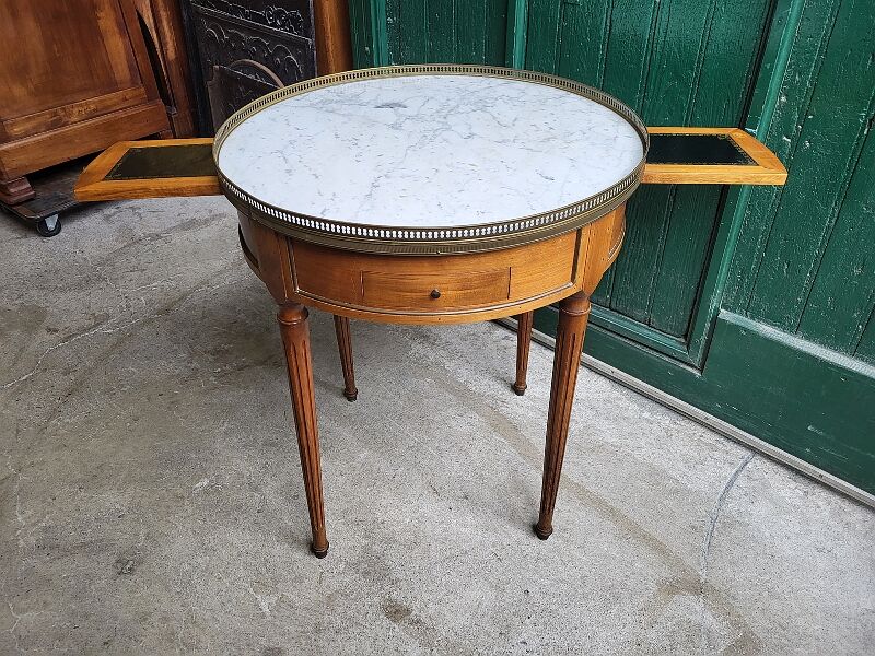 Table bouillotte 2 tirettes et 2 tiroirs plateau marbre style Louis XVl