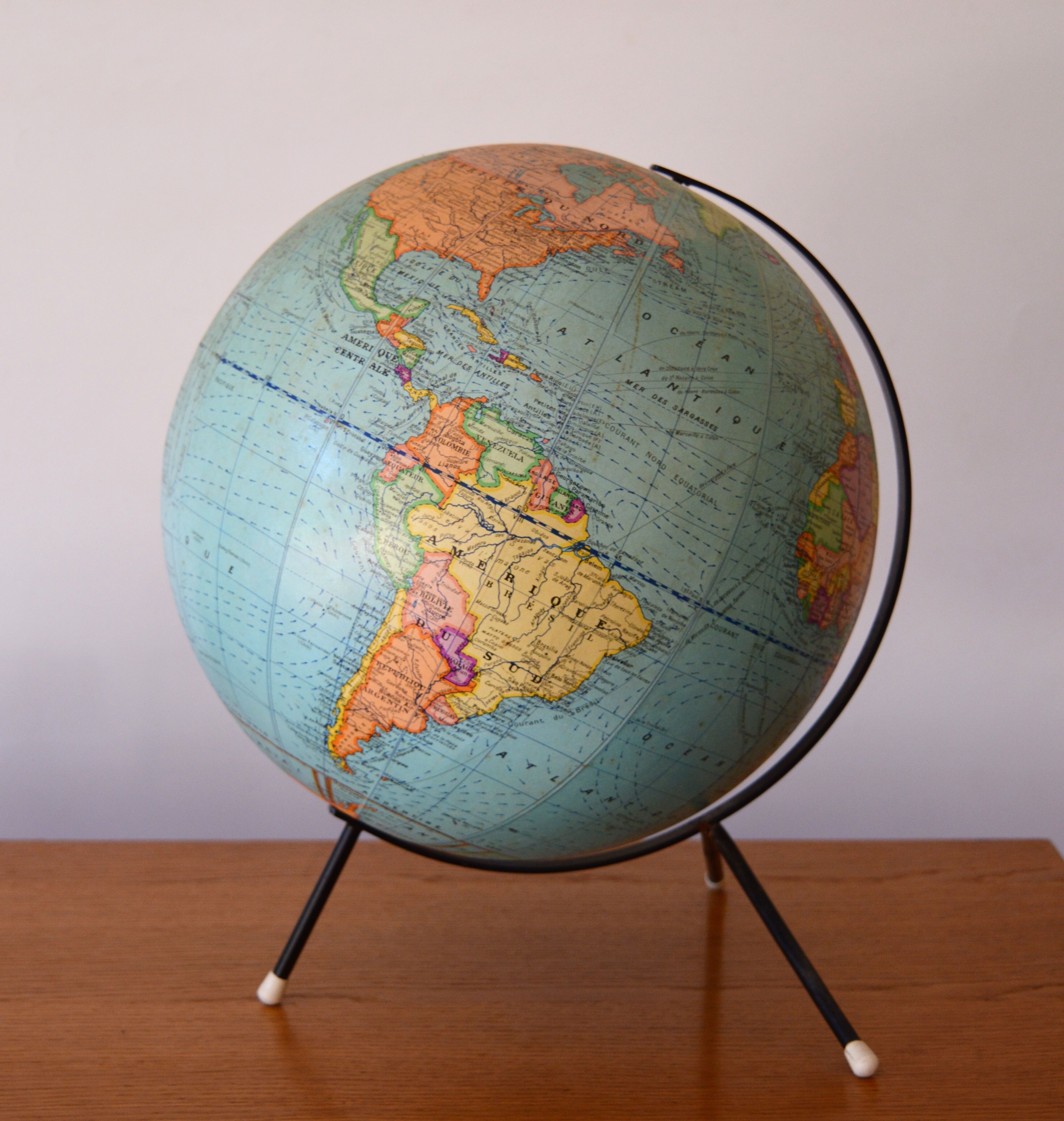 Globe Girard and Barrière