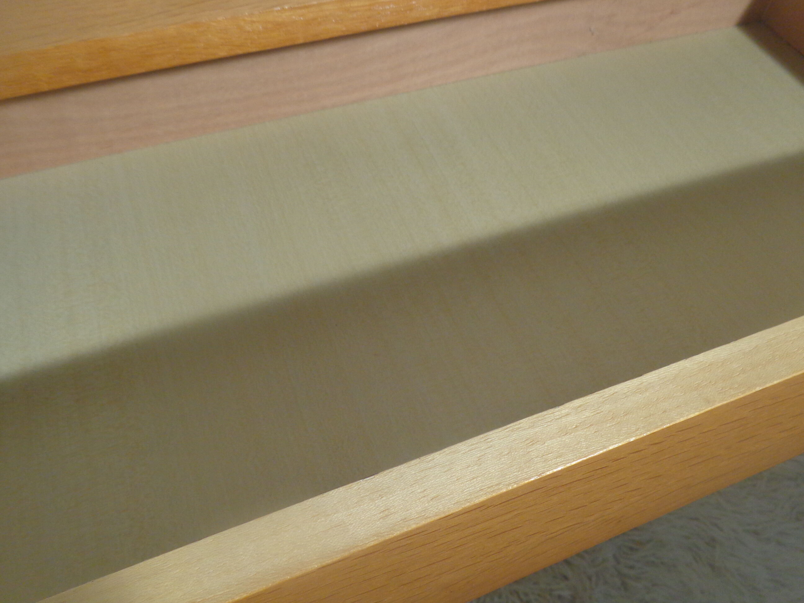 Vintage dresser 1960